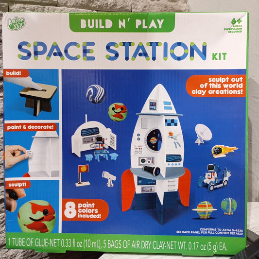 BUIL N PLAY SPACE STATION KIT
