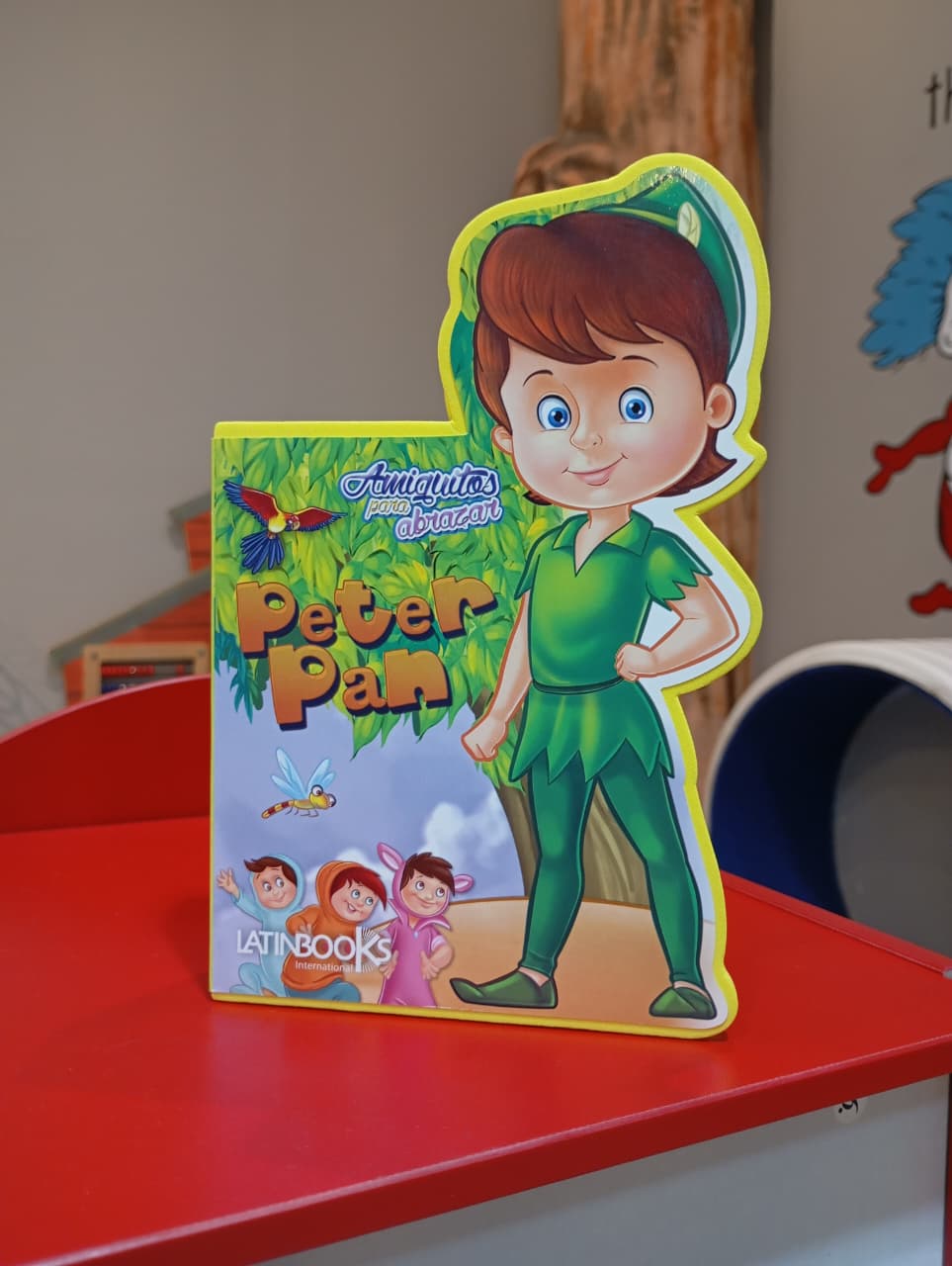 AMIGUITOS PARA ABRAZAR - PETER PAN